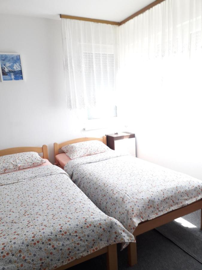 Lela Apartmán *